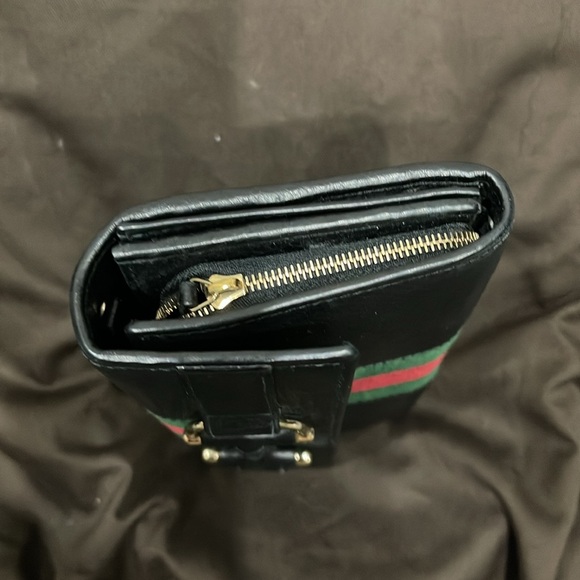 Gucci leather horsebit wallet. - Picture 6 of 7